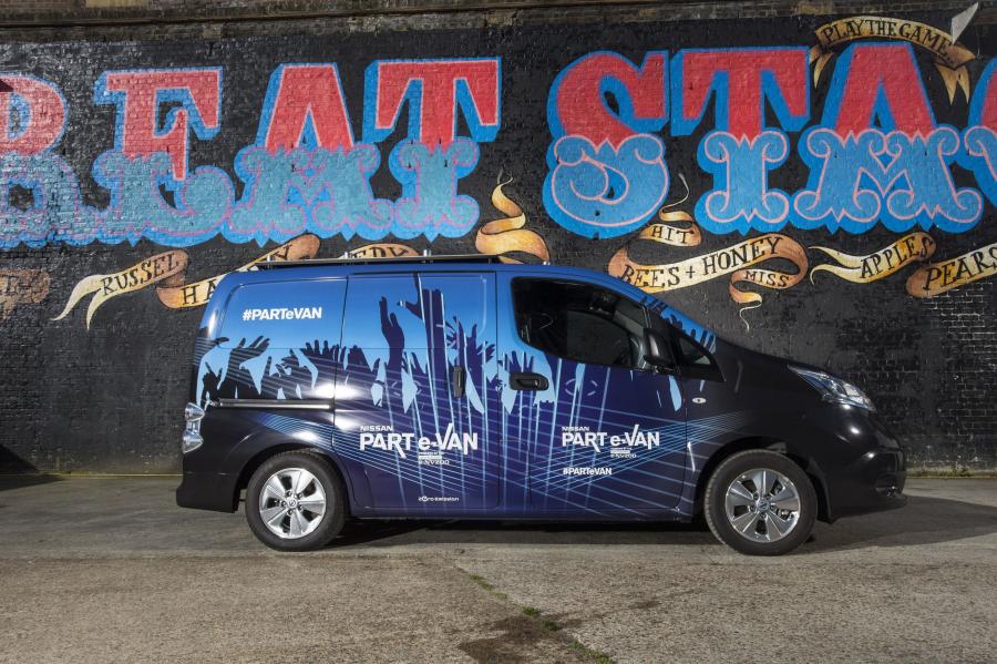  Nissan e-NV200 part e-VAN 2015 года  (фото 2 из 6)